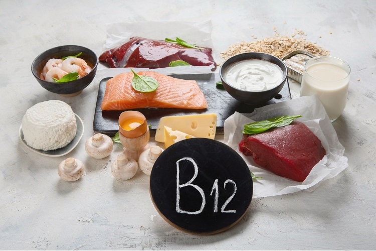 چگونه کمبود ویتامین B12 را جبران کنیم ویتامین B12 در چه غذاهایی است؟